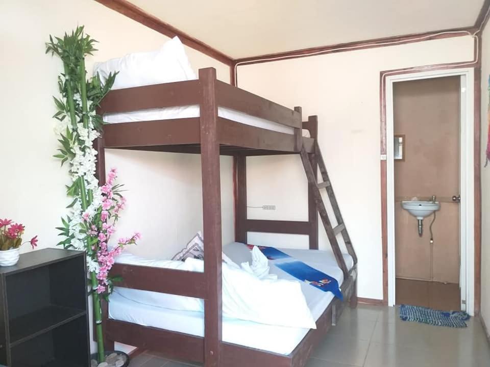 Backpackers Inn Gardenview Inn El Nido Exterior photo